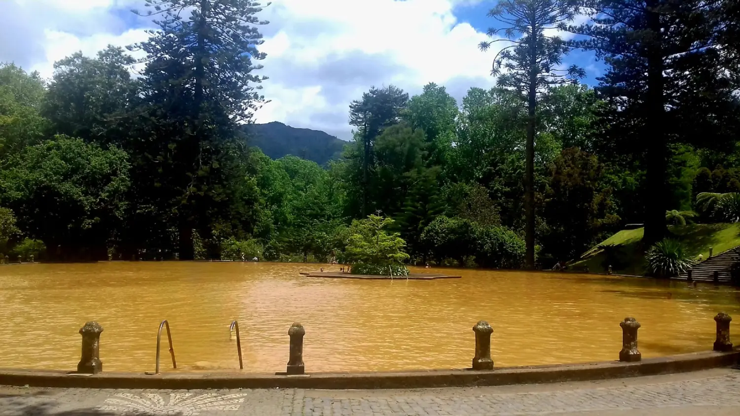 Villa Magia Verde – Teich im Parque Terra Nostra